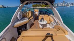 Miami: Private Boat tour with a captain