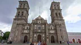 Puebla: Walking Tour & Traditional Poblano Culinary Workshop