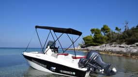 Nea Fokea: Boat Renal without License