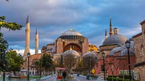 Istanbul: Hagia Sofia, Blue Mosque, and Grand Bazaar Tour