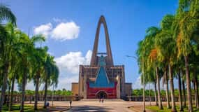 Visita Cultural em Higüey: Da Basílica às Praias de Macau