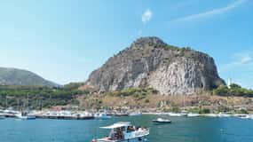 Cefalù: Mini Yacht with Snorkel Stops, Caves and Aperitif