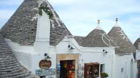 From Lecce: Alberobello trulli private day tour