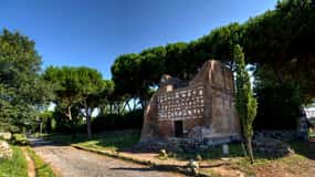 Rome: Appian Way and Catacombs of San Sebastian Tour