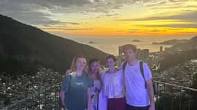 Excursão a pé pela Rocinha com Guia Local Hidden Gems