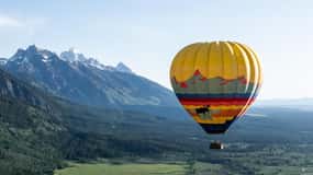 Teton Village: Grand Tetons Sunrise Hot Air Balloon Tour