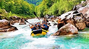 Bovec: Rafting d'avventura sul fiume Smeraldo Soča + foto GRATIS
