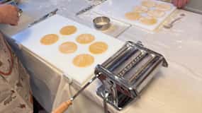 Bari: Pasta and Tiramisu Cooking Class with Wine