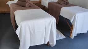 Akrotiri Masaje en pareja con aromaterapia