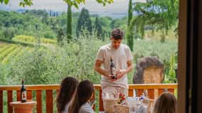 Sienne : visite d'une cave à vin, dégustation de vin et déjeuner