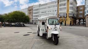 A Coruña: VIP Tuk Tuk tour