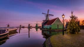 From Amsterdam: Windmills of Zaanse Schans Tour in Spanish