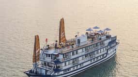 From Hanoi: 2-Day Bai Tu Long Bay by Signature Cruise