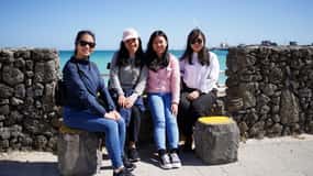 Isola di Jeju: Tour privato personalizzato di un giorno intero in furgone