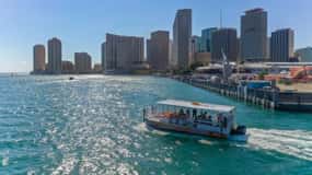 Biscayne Bay Boat ride with stops in Miami Beach and Miami
