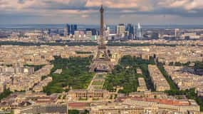 Paris: Private Layover Tour with Airport Pickup & Dropoff