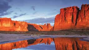 Moab: Arches National Park Morning Adventure Tour