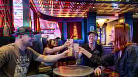 Las Vegas: Fremont Cocktail Crawl & Guided Walking Tour