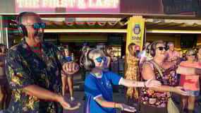 Tenerife: Tour a pie por la Discoteca Silenciosa "Mustang Sally's