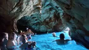 Makarska: 3-island Speedboat Cave & Blue Lagoon Tour