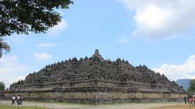 Prambanan, Borobudur Climb Up, & Mendut (Ticket Included)
