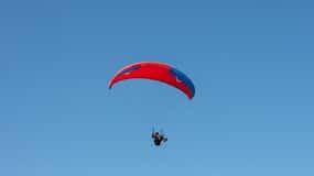 Aventure à Marrakech : parapente, balade à dos de chameau et petit-déjeuner