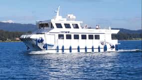 O Grove: Boat Tour at the Arousa estuary with mussel tasting