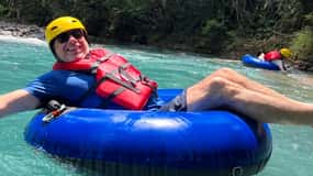 Tubing Río Celeste: Äventyrsupplevelser i naturen