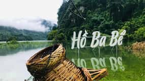 3 jours : Chute d'eau de Ban Gioc - Lac Ba Be - Visite privée