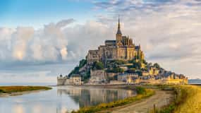 From Le Havre Port: Mont St Michel Shore Excursion