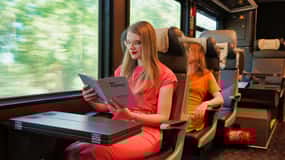 Prague: Express Train Transfer Ticket to and from Krakow