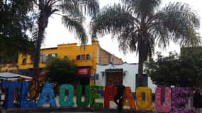 Tlaquepaque Pueblo Mágico: Artesanos, Tradiciones, Arquitectura