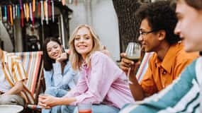Tbilisi: Nightlife Highlights Tour with Welcome Drinks