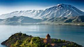 OneDay Tour to Armenia From Tbilisi: Sevan, Dilijan, Yerevan