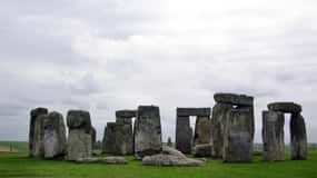 Private Access to Stonehenge & Windsor Open Top Bus Tour