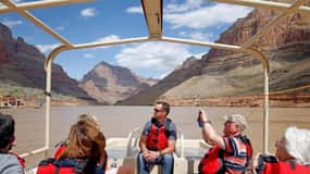 Vegas: Grand Canyon flygplan, helikopter och båt tur