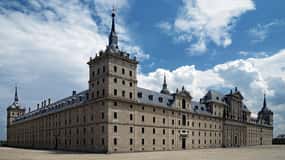 エル・エスコリアル宮殿 ガイドブック2冊 エル・エスコリアル ガイドブック - メルカリ