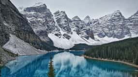 From Banff/Canmore: Shuttle to Moraine Lake and Lake Louise