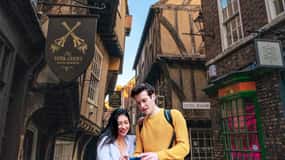 York: City Walking Tour & Exploration Game