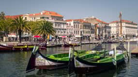 Aveiro: Flexible Walking Tour Starting from Train Station