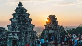 Siem Reap : visite privée d'Angkor à la journée avec coucher ou lever de soleil