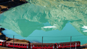 De Tirano: Bilhete de trem Bernina com degustação em vinícola