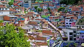 pablo, comuna 13 & cable car express tour