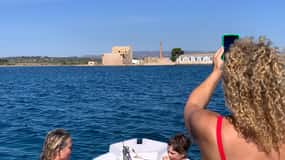 Avola Group Tour: Capopassero with Aperitif and Snorkeling