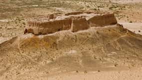 Yigit xotinini hammomda sikdi (seks video)