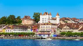 De Genève Nyon Château de Prangins Jardin Restaurant En E-Bike