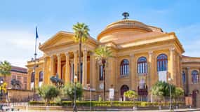 Palermo: Traslado privado del aeropuerto al centro de la ciudad