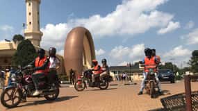 RUTAS EN MOTO POR KAMPALA