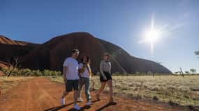 Uluru: Guided Trek of Uluru's Base in a Small Group
