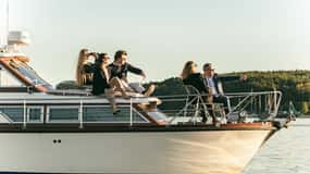Klaipeda: Classy Yacht Tour of the Curonian Lagoon & Port